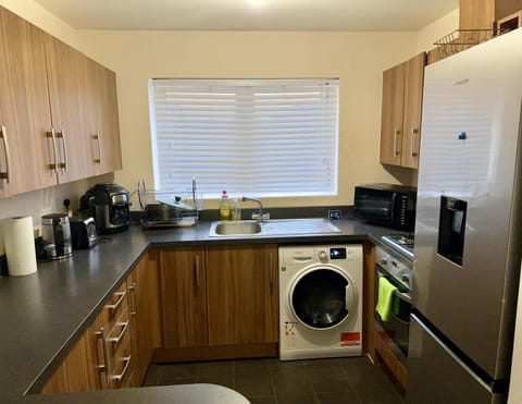 Comfortable double room with shared spaces Location de vacances in Oldbury
