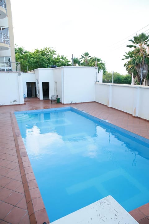 NYALI FURNISHED APARTMENT WITH SWIMMING POOL Condo in Mombasa