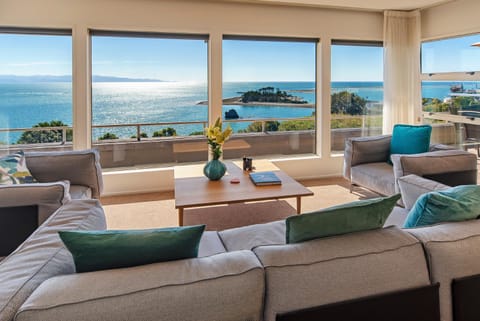 Living room, Sea view