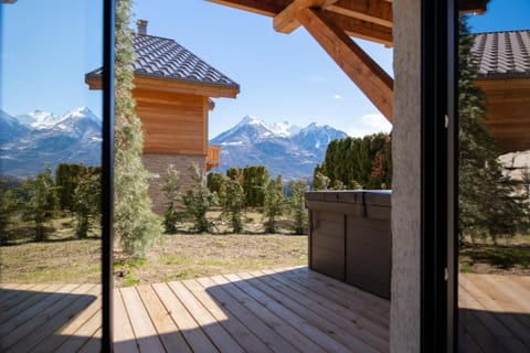 Chalet For You Luxe et Spa Chalet in Briançon
