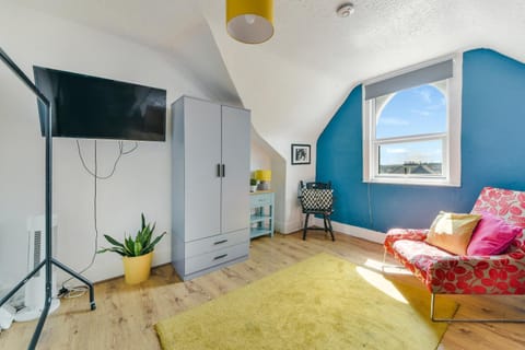 Thornton Heath Studios - Sleeps 2 Apartment in Croydon