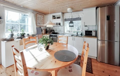 2 Bedroom Gorgeous Home In rkeljunga Casa in Skåne County