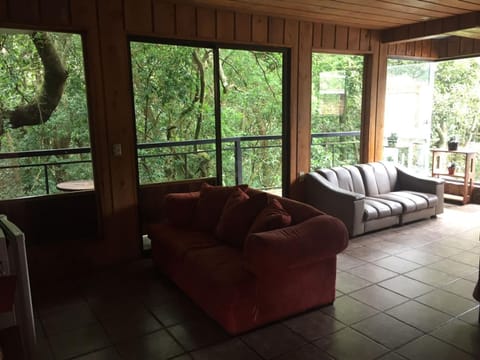 Manakin Lodge, Monteverde Bed and Breakfast in Monteverde