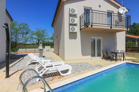 Ferienhaus mit Privatpool für 7 Personen ca 120 qm in Medulin, Istrien Südküste von Istrien House in Medulin