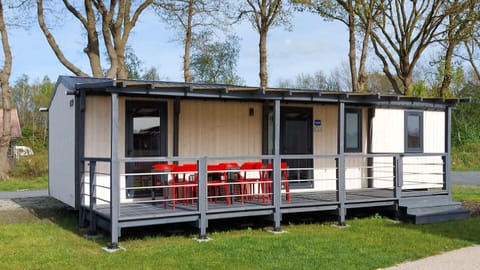 Vakantiepark de Eikenhof Campground/ 
RV Resort in Flevoland, Netherlands