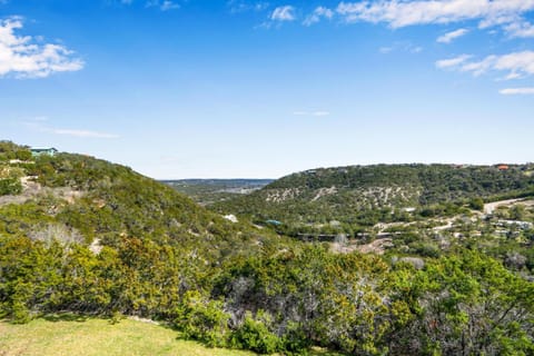 White Buffalo - Room with a View Bed and Breakfast in Wimberley