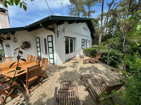 CAPBRETON. Villa BAKENSACK avec terrasse pour 12 personnes wifi gratuit Villa in Capbreton