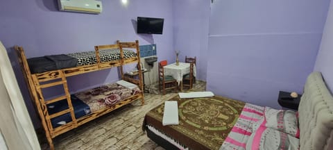 Bed, TV and multimedia, Photo of the whole room, towels, air conditioner