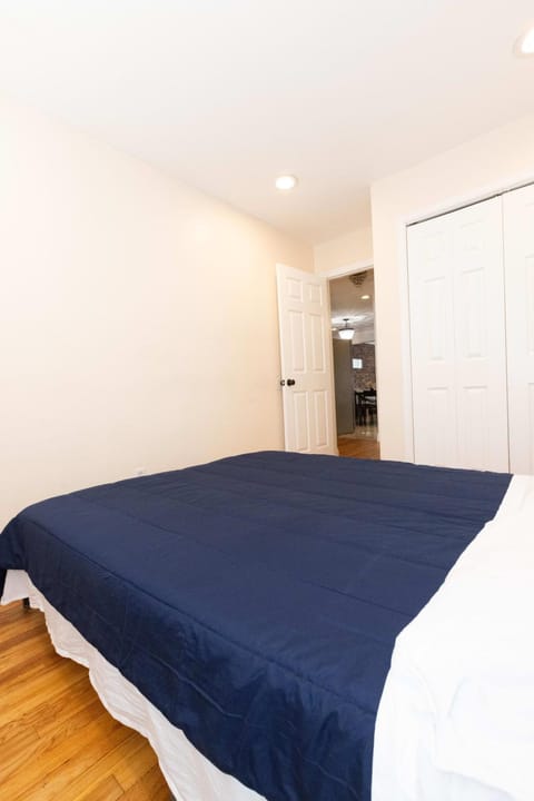 Elegant & Spacious 3-Bed Space near NYC Appartamento in Jersey City