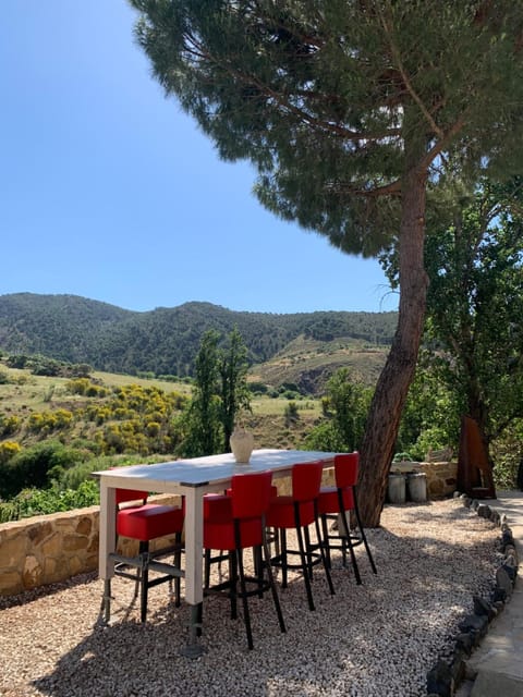 Natural landscape, Garden, Dining area, Mountain view