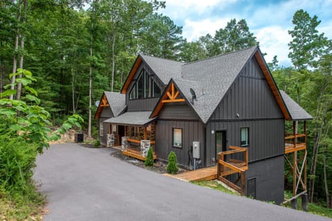 Smoky Mountain Bliss House in Sevier County