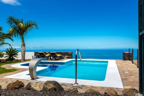 Sea view, Swimming pool