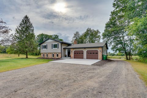 Blaine Vacation Rental with Heated Pole Barn! House in Blaine