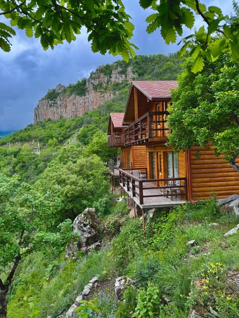 Property building, Day, Mountain view