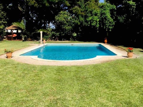 Vale do Lobo-Villa large pool,great golf,piano, Villa in Quarteira