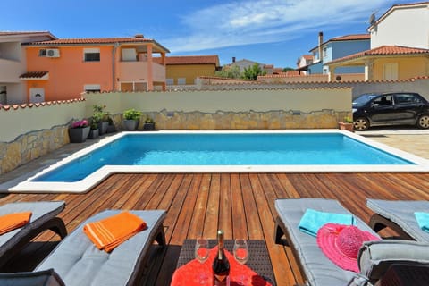 Ferienhaus mit Privatpool für 6 Personen ca 80 qm in Barbariga, Istrien Istrische Riviera House in Peroj