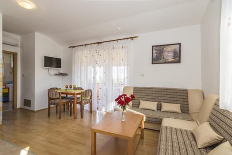 Ferienwohnung für 4 Personen ca 50 qm in Pula-Fondole, Istrien Istrische Riviera - b55535 Condo in Fažana