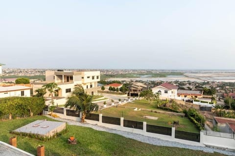 The McCarthy Hill Retreat Villa in Accra