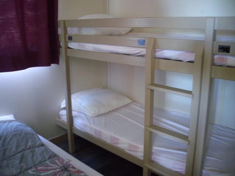 bunk bed