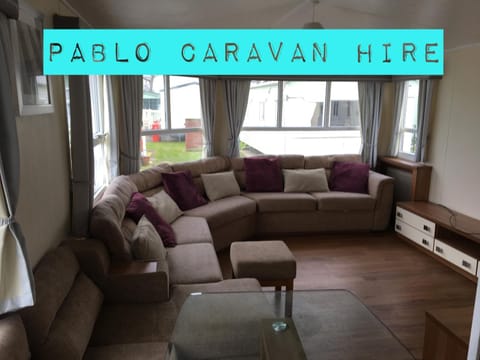 3 Bedroom 8 Berth Caravan Towyn Campo de acampamento/
Resort para trailers in Towyn