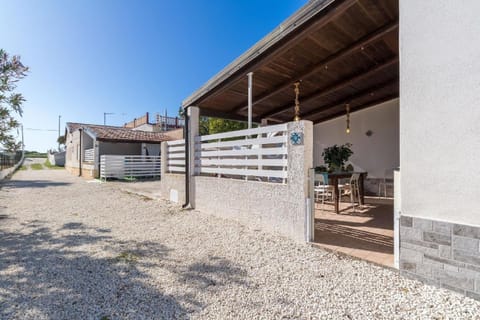 Edoné, Wohnung mit Blick auf einen Sandstrand Apartment in Santa Maria del Focallo