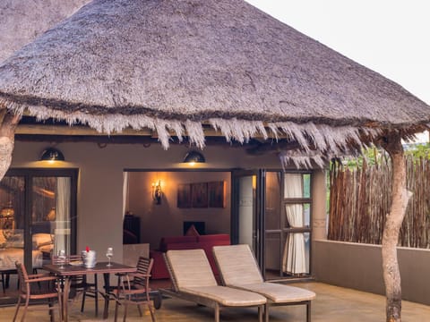 Ivory Tree Game Lodge Albergue natural in South Africa