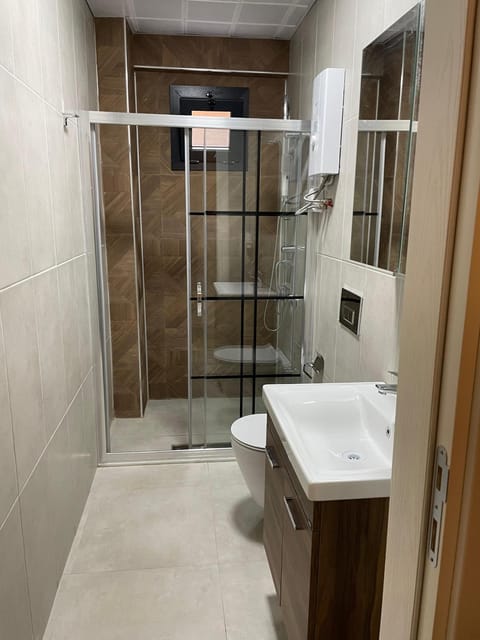 Shower, Toilet, Bathroom, heating