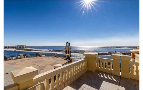 Bright, Corner Unit With Incredible Gulf And Sunset Views! Apartahotel in Okaloosa Island