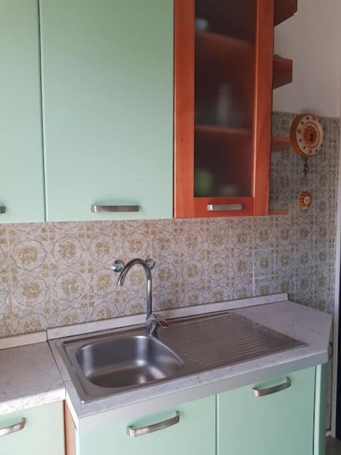 Casa Ellie - casa vacanze con giardino e posto auto privati House in Grado