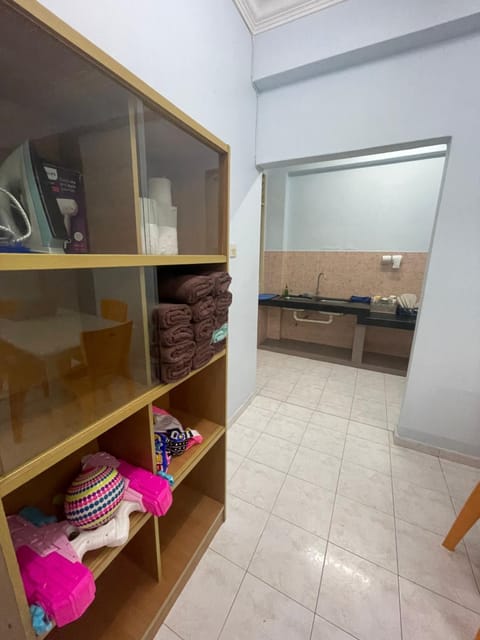Serene Bukit Beruang Cottage 4 ROOMS FULL AIRCOND & NETFLIX by EZYROOM MELAKA Copropriété in Malacca