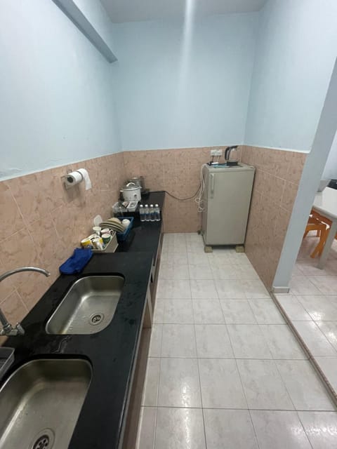 Serene Bukit Beruang Cottage 4 ROOMS FULL AIRCOND & NETFLIX by EZYROOM MELAKA Copropriété in Malacca