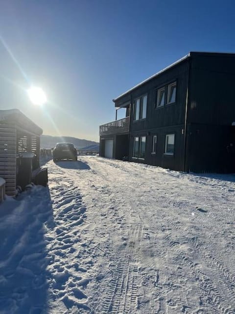 Property building, Natural landscape, Winter