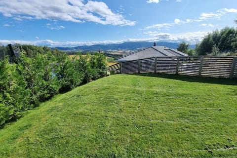 Hus i Trondheim med panoramautsikt nær Granåsen skistadion VM2025 House in Trondelag