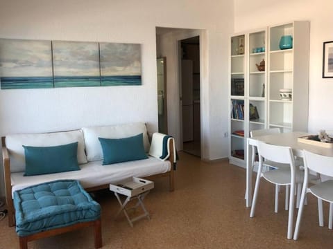 Precioso apartamento en primera línea de playa Apartment in Ribera Baixa