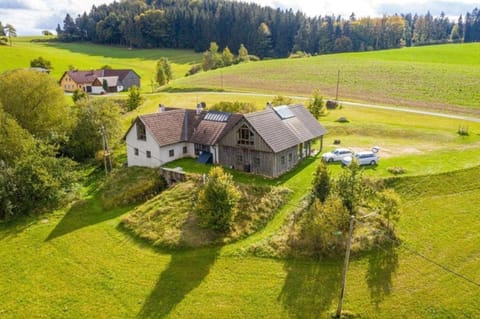 Wunderschönes Ferienhaus in Schloß Rosenau mit Offenerem Kamin House in South Bohemian Region