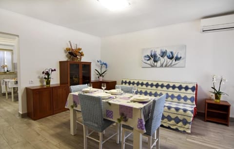 Ferienwohnung in Murine mit Großer Terrasse Apartment in Istria County