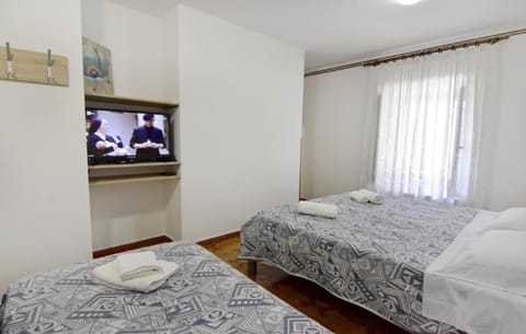 Ferienwohnung in Murine mit Großer Terrasse Apartment in Istria County