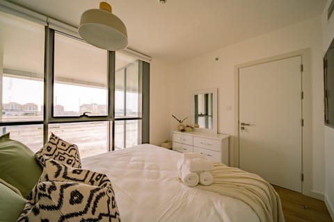 Raha Lofts Hosted By Voyage Apartment in Abu Dhabi