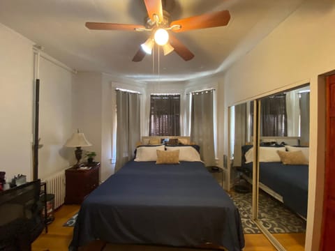 Harmony place to stay close to all fun in Jersey at 15 minutes to NY City Condo in Fairview