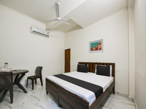 OYO IVORY PALACE Hotel in New Delhi