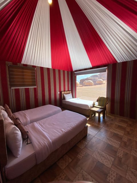 مخيم الانيق Luxury tent in South District