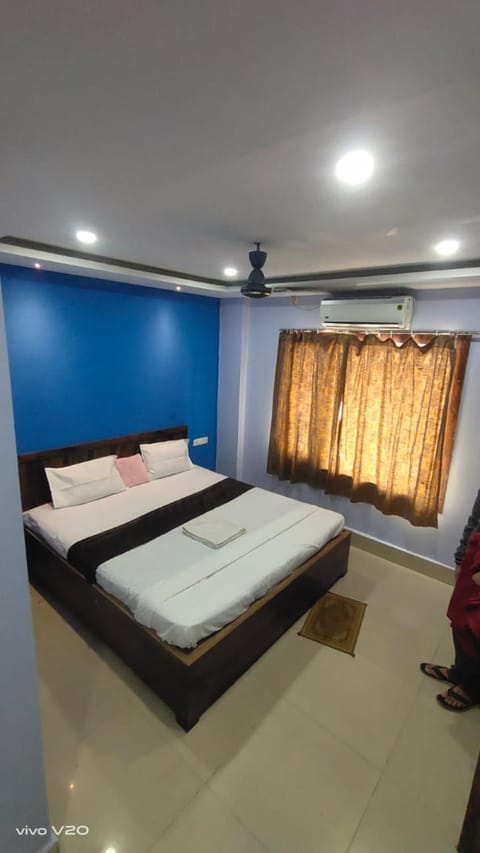 Hotel Tara Lodge Grand Road Puri - Near Jagannath Temple - Best Location Hotel in Puri