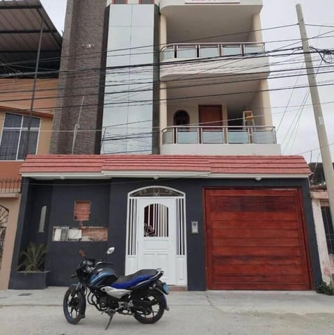 Lujoso departamento en Piura Condo in Piura