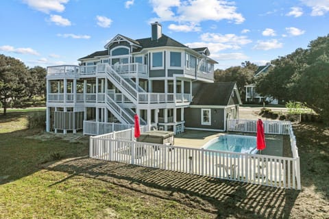 Beach Par Tee House in Corolla