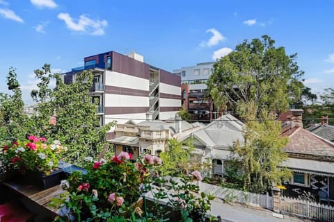 Brunswick Executive Apt 2BR with parking Apartment in Melbourne