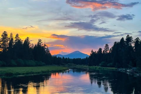 Deschutes Daydream House in Three Rivers