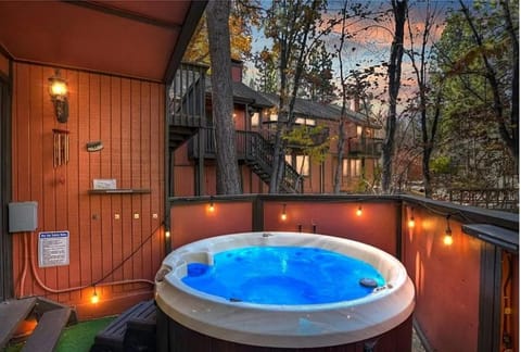 Hot Tub, Walk 2 Summit, Massage Chair, Bbq, House in Big Bear