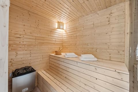 Sauna, towels