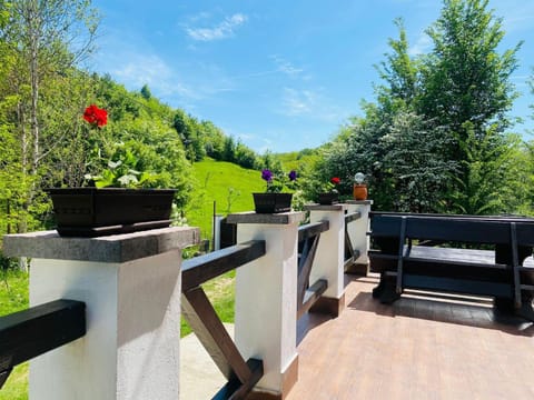 Day, View (from property/room), Balcony/Terrace, Garden view