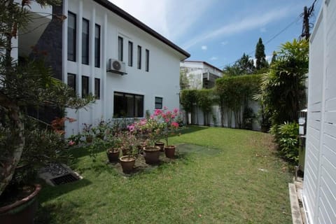 KLCC Luxury Private Pool Villa Chalet in Hulu Langat